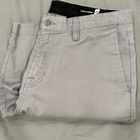 Volcom stretch shorts light gray - Picture 1 of 5